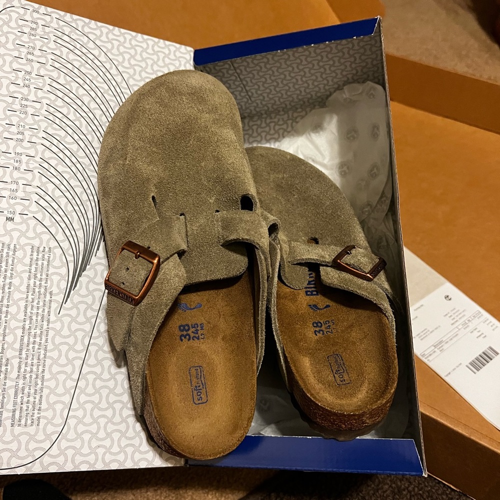 BIRKENSTOCK BOSTON: TAUPE Size 38 / U.S W 7 / U.S M 5